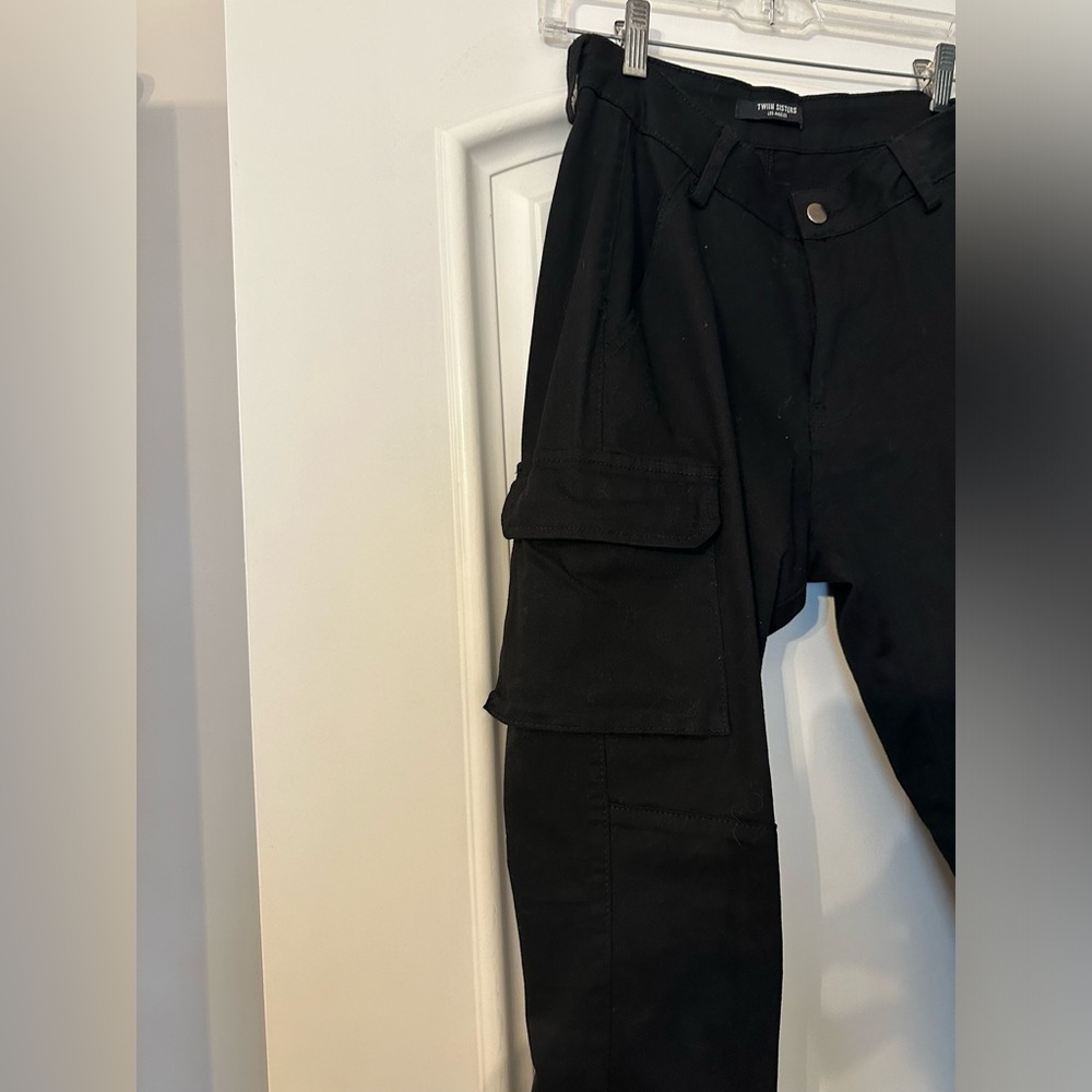 Women’s Black Cargo Pants - Picture 4 of 5